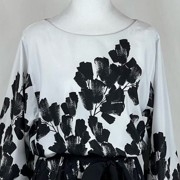 White House Black Market Floral Women's Feminine Blouson Dress NWOT Size M - Picture 3 of 14